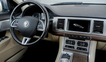 Jaguar XF 2.2 D Luxury full