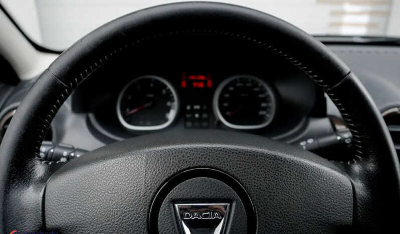 Dacia Duster 1.6 full