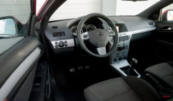 Opel Astra 1.8 Sport full
