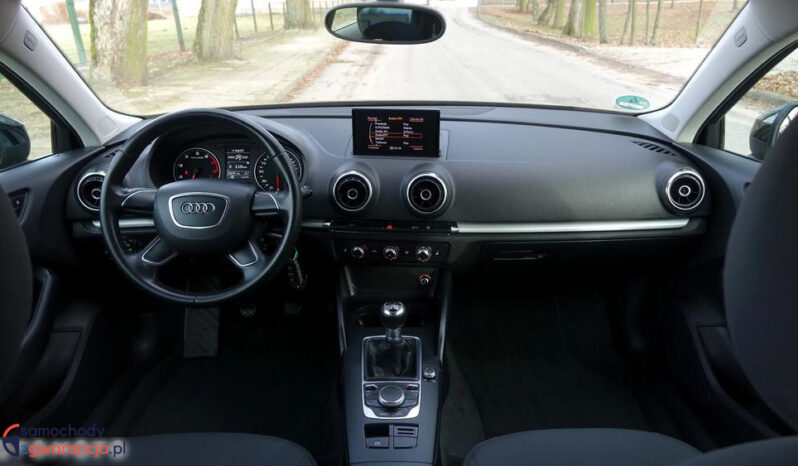 Audi A3 Sportback full