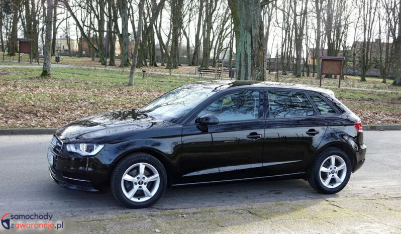 Audi A3 Sportback full