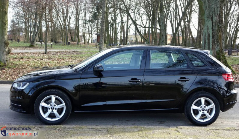 Audi A3 Sportback full