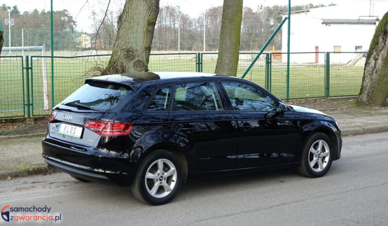 Audi A3 Sportback full