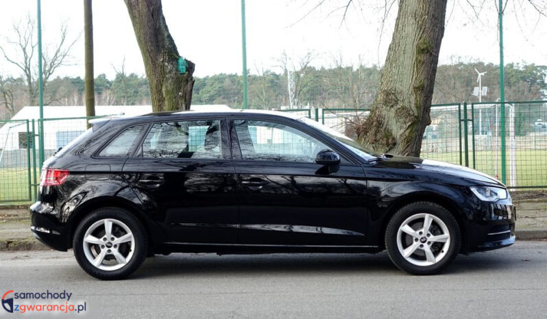 Audi A3 Sportback full