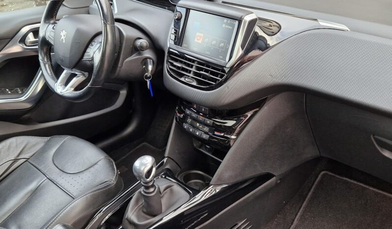 Peugeot 2008 1.2 PureTech Allure Pack S&S full