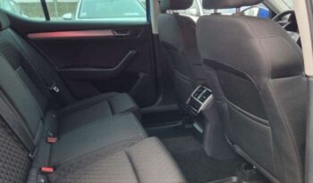 Skoda Superb full