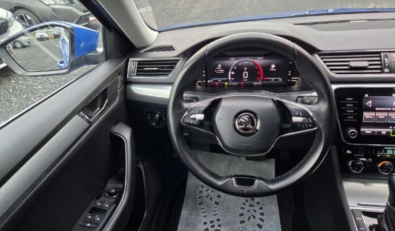 Skoda Superb full