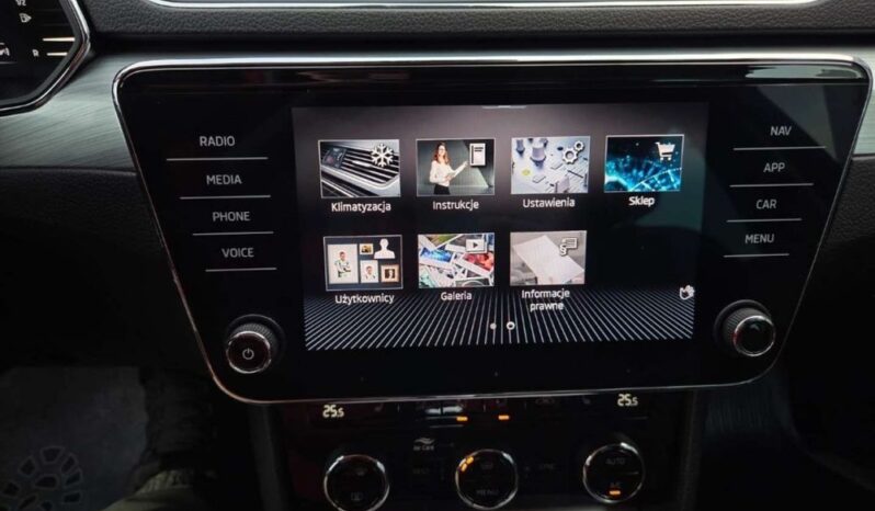 Skoda Superb full