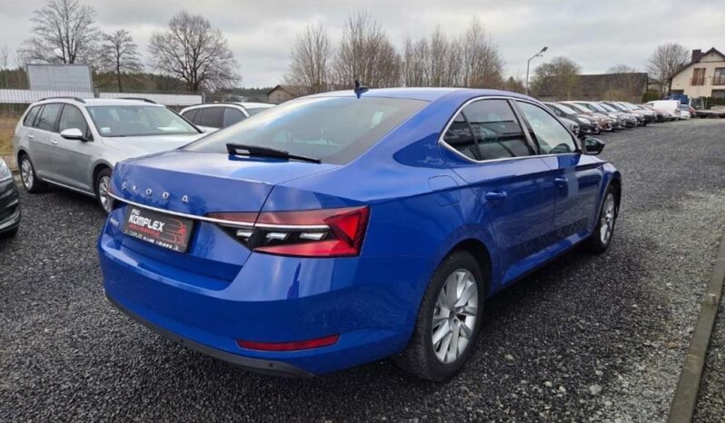 Skoda Superb full