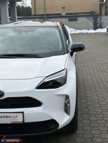Toyota Yaris Cross full
