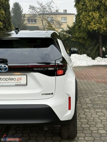 Toyota Yaris Cross full