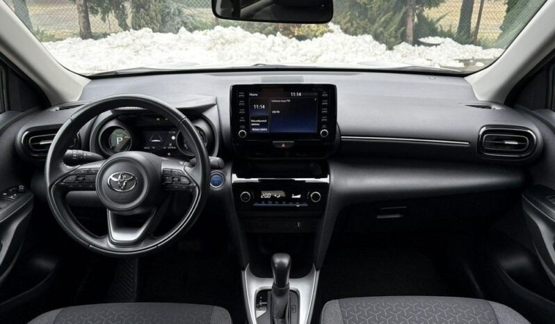 Toyota Yaris Cross full