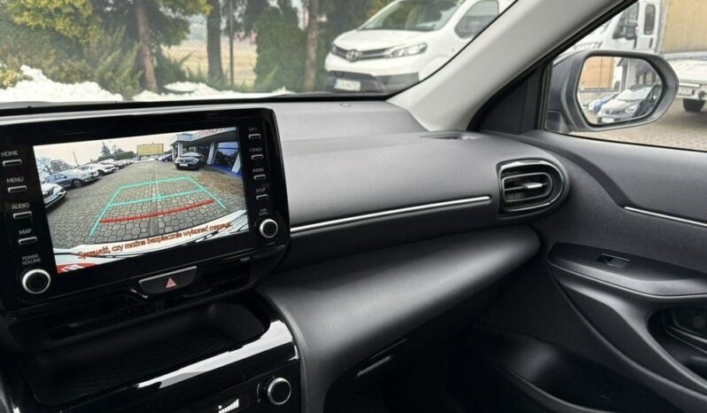 Toyota Yaris Cross full