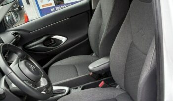Toyota Yaris Cross full