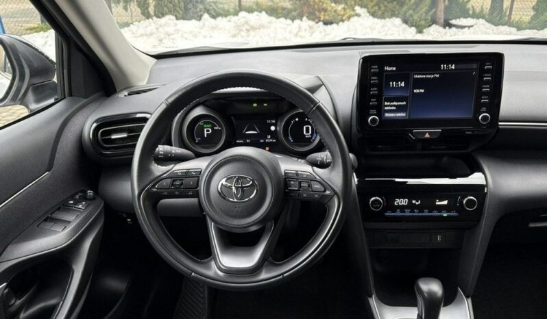 Toyota Yaris Cross full