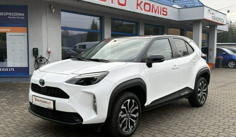 Toyota Yaris Cross full