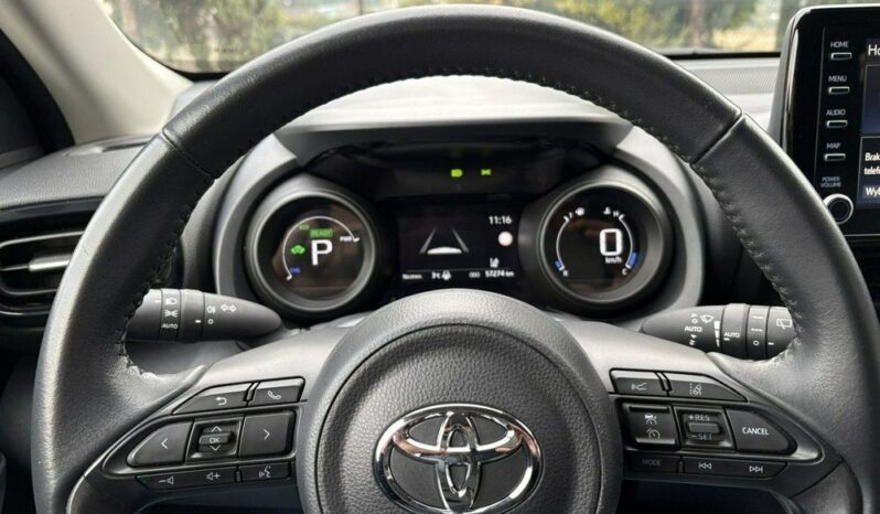 Toyota Yaris Cross full