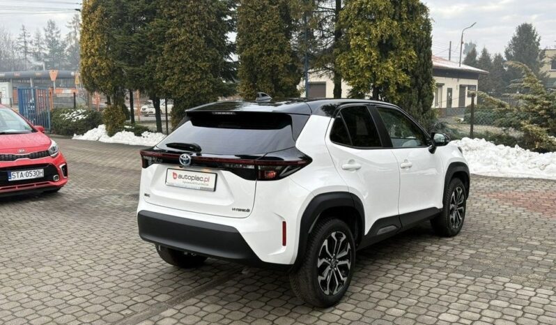 Toyota Yaris Cross full