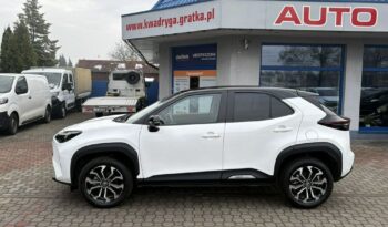 Toyota Yaris Cross full
