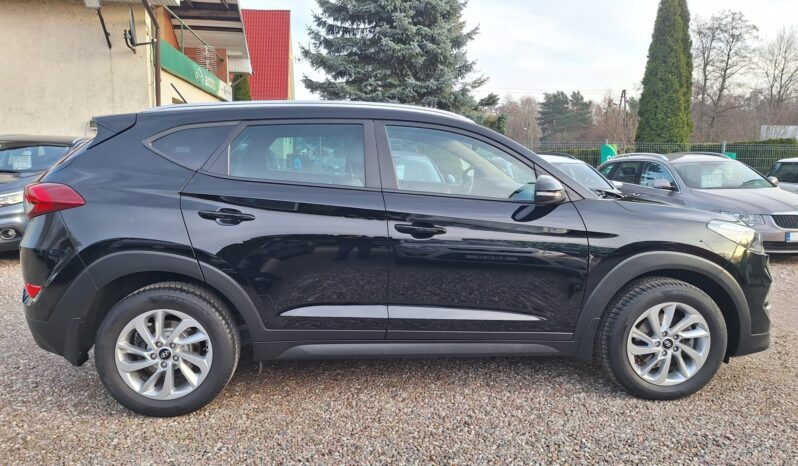 SUV HYUNDAI Tucson  2016 Diesel Manualna FWD (przód) Czarny 5 5 Polska Metalik full
