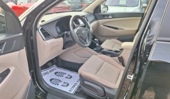 SUV HYUNDAI Tucson  2016 Diesel Manualna FWD (przód) Czarny 5 5 Polska Metalik full