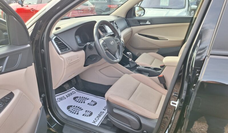SUV HYUNDAI Tucson  2016 Diesel Manualna FWD (przód) Czarny 5 5 Polska Metalik full