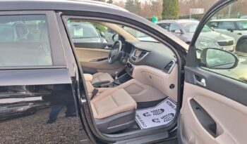 SUV HYUNDAI Tucson  2016 Diesel Manualna FWD (przód) Czarny 5 5 Polska Metalik full
