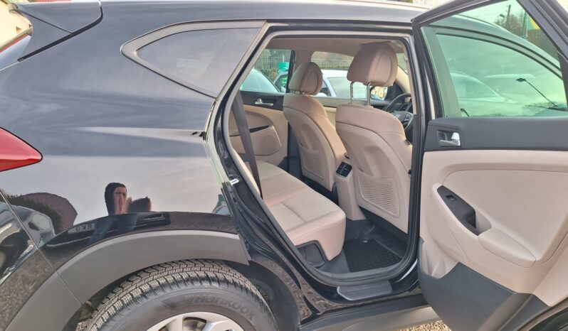 SUV HYUNDAI Tucson  2016 Diesel Manualna FWD (przód) Czarny 5 5 Polska Metalik full