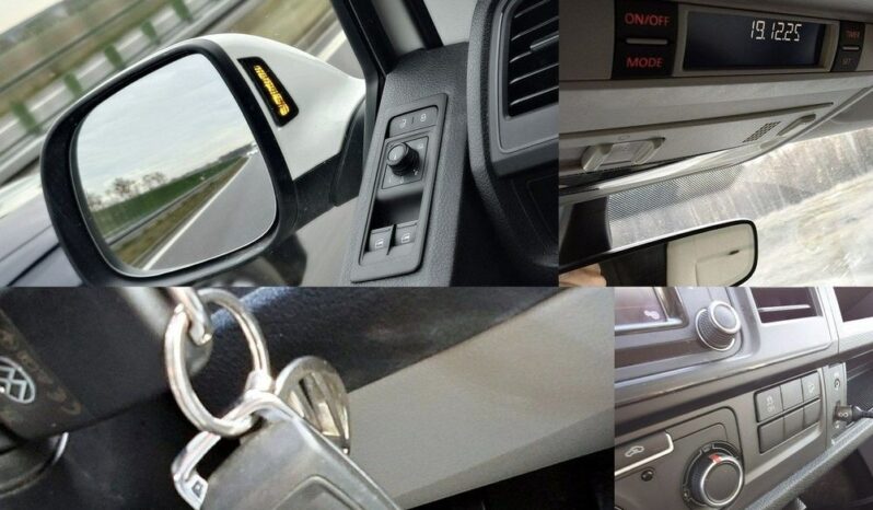 Volkswagen Transporter full