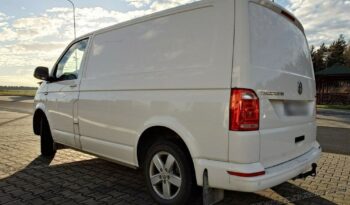 Volkswagen Transporter full