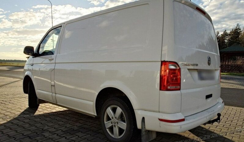 Volkswagen Transporter full