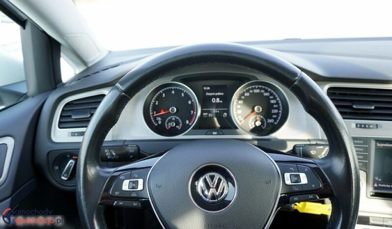 Volkswagen Golf full