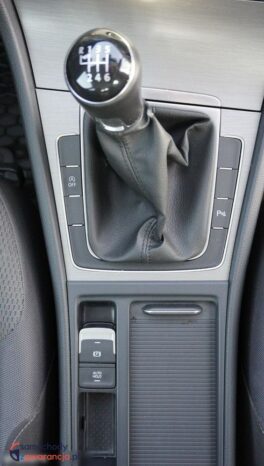 Volkswagen Golf full