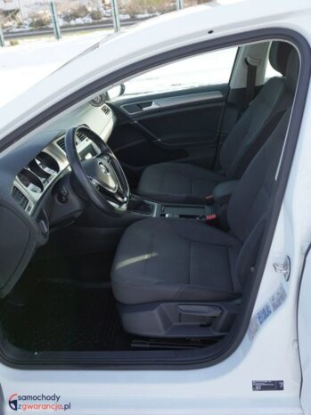 Volkswagen Golf full