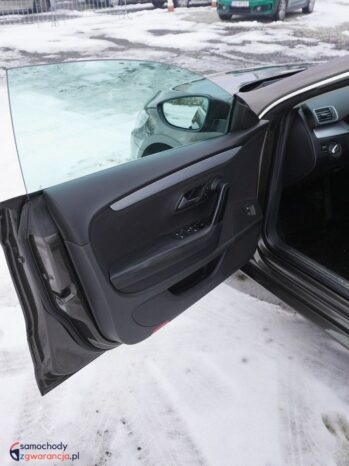 Volkswagen Passat CC full