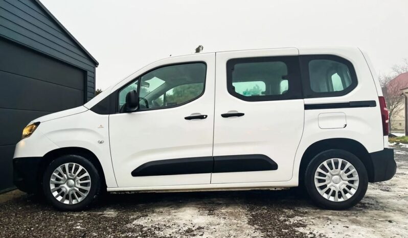 Toyota Proace City Verso 1.5 D-4D Combi full