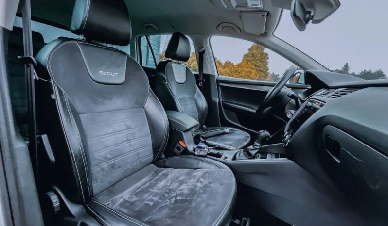 Skoda Octavia 2.0 TDI 4×4 DSG Scout full