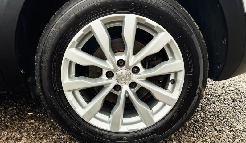 Peugeot 5008 PureTech 130 EAT8 Stop & Start Allure full