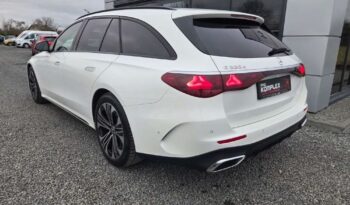 Mercedes-Benz Klasa E full