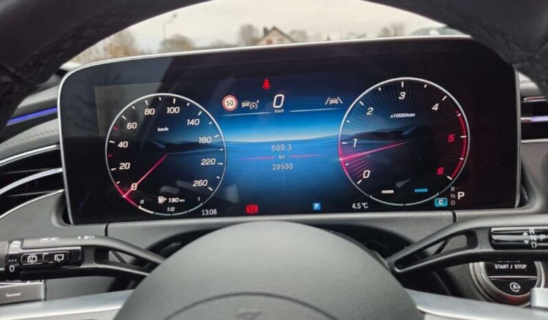 Mercedes-Benz Klasa E full