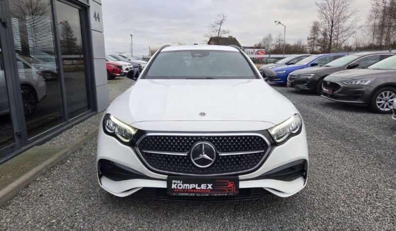 Mercedes-Benz Klasa E full