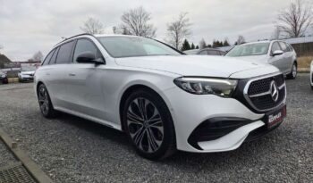 Mercedes-Benz Klasa E full