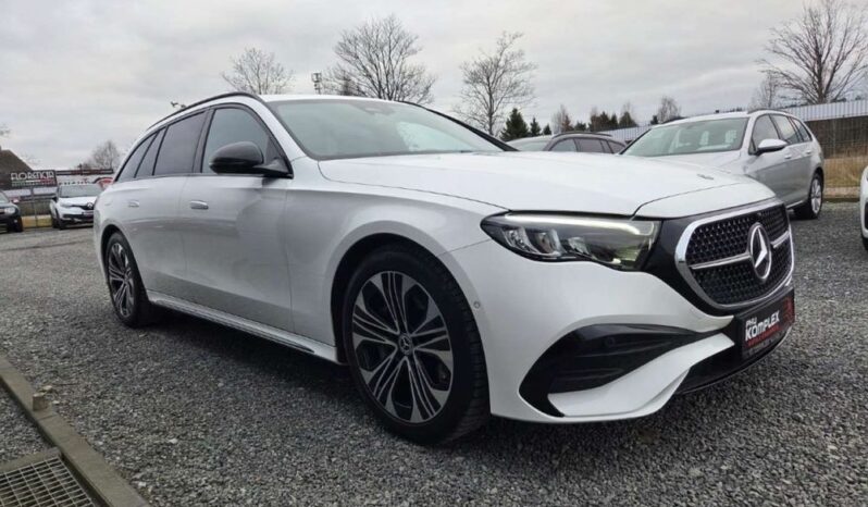 Mercedes-Benz Klasa E full