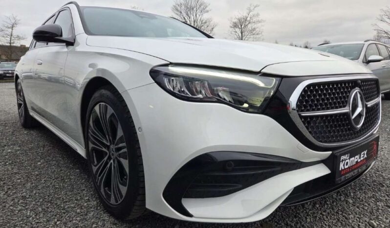 Mercedes-Benz Klasa E full