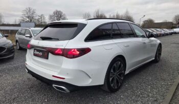 Mercedes-Benz Klasa E full