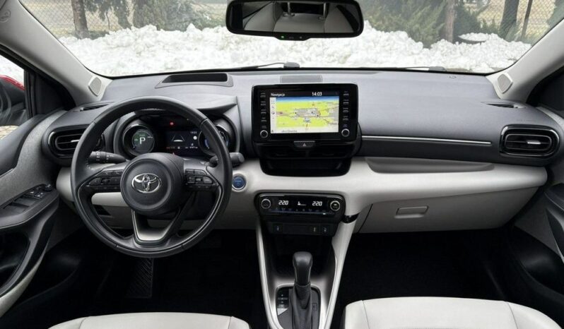 Toyota Yaris full