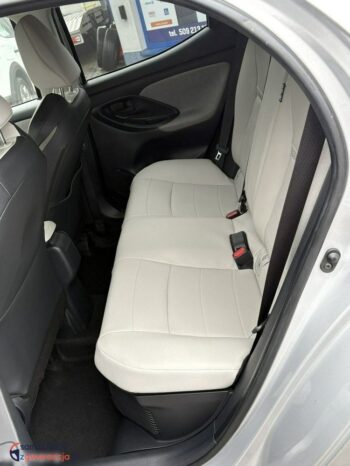 Toyota Yaris full
