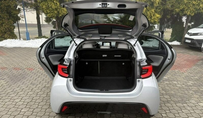 Toyota Yaris full