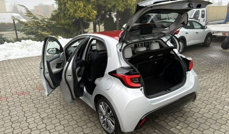 Toyota Yaris full