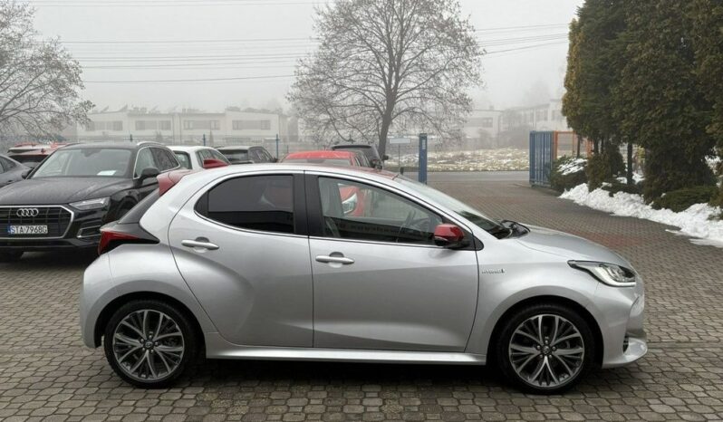 Toyota Yaris full